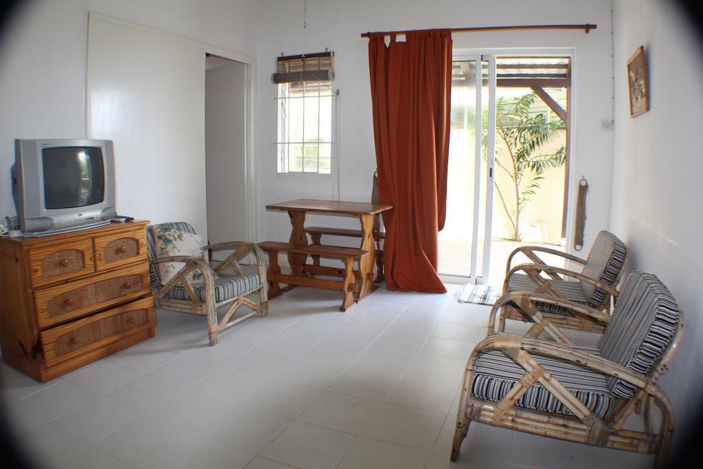 Keravel Bungalows Pointe D'Esny Ruang foto