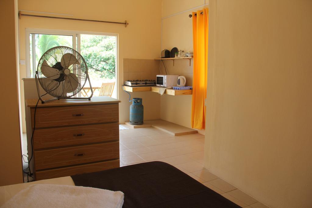 Keravel Bungalows Pointe D'Esny Ruang foto